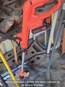 Black-Decker-LST-V-MAX-Lithium-in.-String-Trimmer