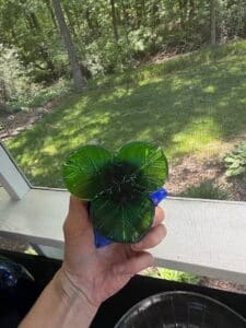 Blown-Glass-Flower-Sculpture-with-Cobalt-Blue-Vase