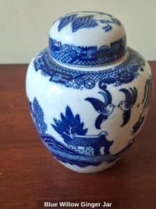 Blue-Willow-Ginger-Jar