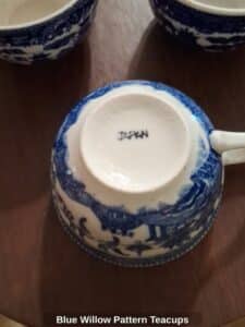Blue-Willow-Pattern-Teacups-second-image