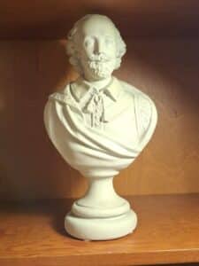 Bust-of-William-Shakespeare