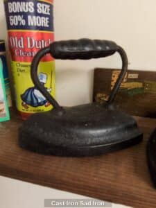 Cast-Iron-Sad-Iron