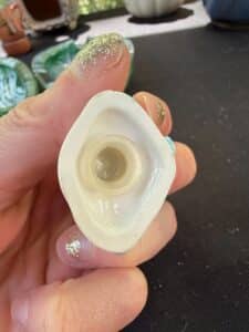 Ceramic-Oriole-Bird-Figurine-Salt-Shaker-second-image