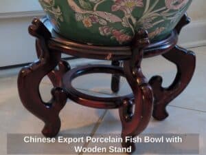 Chinese-Export-Porcelain-Fish-Bowl-with-Wooden-Stand-third-image