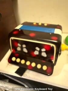DSI-Electronic-Keyboard-Toy-B-fourth-image
