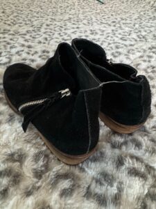 Dolce-Vita-Suede-Ankle-Boots-second-image