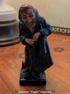 Doulton-Fagin-Figurine
