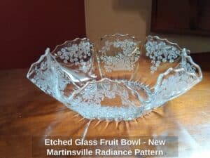Etched-Glass-Fruit-Bowl-New-Martinsville-Radiance-Pattern