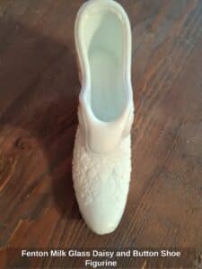 Fenton-Milk-Glass-Daisy-and-Button-Shoe-Figurine