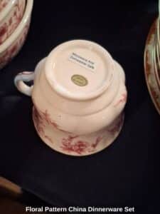 Floral-Pattern-China-Dinnerware-Set-third-image