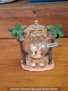 Florida-Themed-Musical-Snow-Globe
