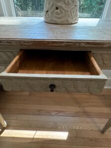 Gustavian-Style-Console-Table-second-image