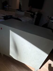 Gustavian-Style-Painted-Chest-of-Drawers-B-third-image