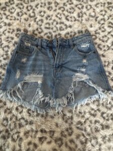 HIDDEN-Distressed-Denim-Cutoff-Shorts