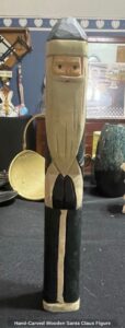 Hand-Carved-Wooden-Santa-Claus-Figure