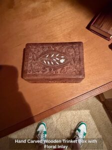 Hand-Carved-Wooden-Trinket-Box-with-Floral-Inlay