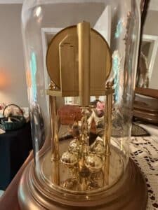 Howard-Miller-Regina-Anniversary-Clock-second-image