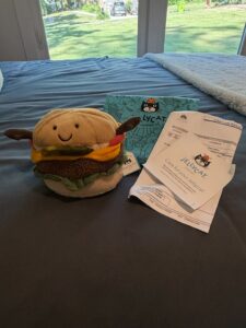 Jellycat-Amuseables-Burger-Plush-Toy-second-image