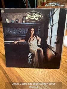 Jessi-Colter-Im-Jessi-Colter-Vinyl-Record-1