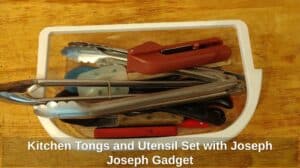 Kitchen-Tongs-and-Utensil-Set-with-Joseph-Joseph-Gadget