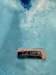 LA-MER-Cosmetic-Bag-second-image