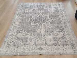 LBRIS-Gray-Medallion-Area-Rug
