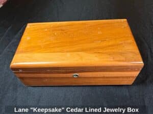 Lane-Keepsake-Cedar-Lined-Jewelry-Box