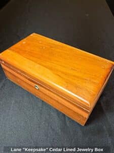 Lane-Keepsake-Cedar-Lined-Jewelry-Box-third-image