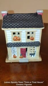Lemax-Spooky-Town-Trick-or-Treat-House-Ceramic-Figurine