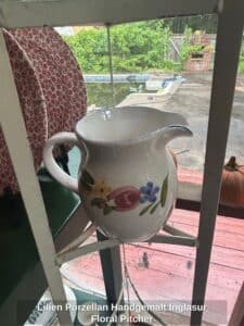 Lilien-Porzellan-Handgemalt-Inglasur-Floral-Pitcher