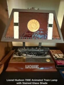 Lionel-Hudson-E-Animated-Train-Lamp-with-Stained-Glass-Shade