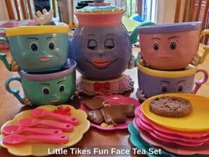 Little-Tikes-Fun-Face-Tea-Set-second-image