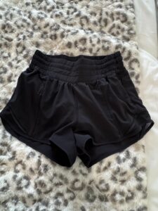 Lululemon-Hotty-Hot-High-Rise-Lined-Short