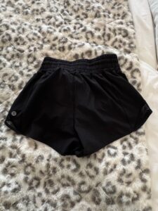 Lululemon-Hotty-Hot-High-Rise-Lined-Short-third-image