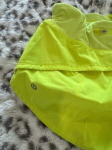 Lululemon-Speed-Up-Low-Rise-Shorts-.-Neon-Yellow-second-image
