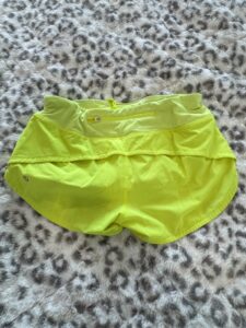 Lululemon-Speed-Up-Low-Rise-Shorts-.-Neon-Yellow-third-image
