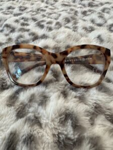 MAXSTUDIO.COM-Eyeglasses