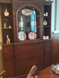 Mahogany-Duncan-Phyfe-China-Cabinet