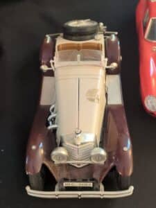 Mercedes-Benz-SSK-Diecast-Model-third-image