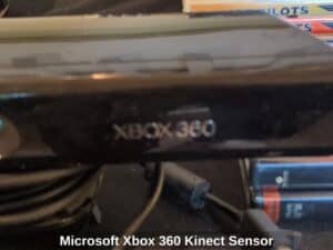 Microsoft-Xbox-Kinect-Sensor-second-image