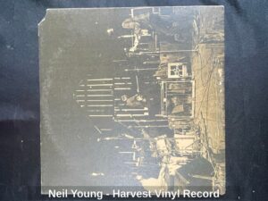 Neil-Young-Harvest-Vinyl-Record-second-image