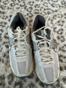 Nike-Zoom-Vomero-Womens-Running-Shoes