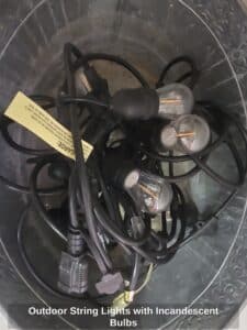 Outdoor-String-Lights-with-Incandescent-Bulbs