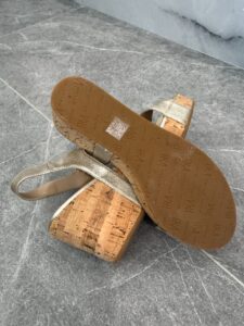 Pelle-Moda-Womens-Gold-Metallic-Cork-Wedge-Sandals-third-image