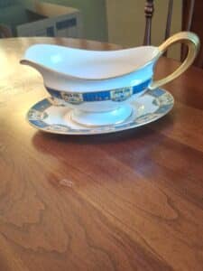 Porcelain-Gravy-Boat-with-Underplate-by-Noritake-Golden-Cove-Pattern