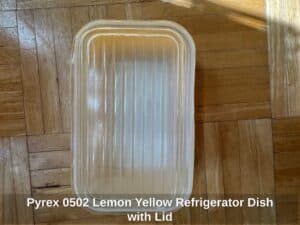 Pyrex-Lemon-Yellow-Refrigerator-Dish-with-Lid-second-image