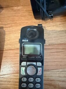 RCA-DECT-.-Line-Cordless-Phones-with-Chargers-second-image