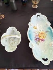 RS-Prussia-Hand-Painted-Floral-Serving-Tray-second-image