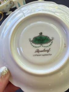 Roseleaf-Sweetvale-Ivory-Porcelain-Tea-Cup-and-Saucer-Set-second-image