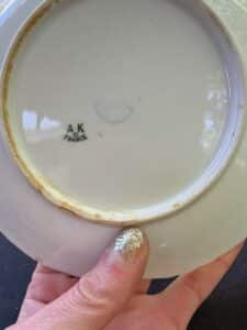 Roseleaf-Sweetvale-Ivory-Porcelain-Tea-Cup-and-Saucer-Set-third-image